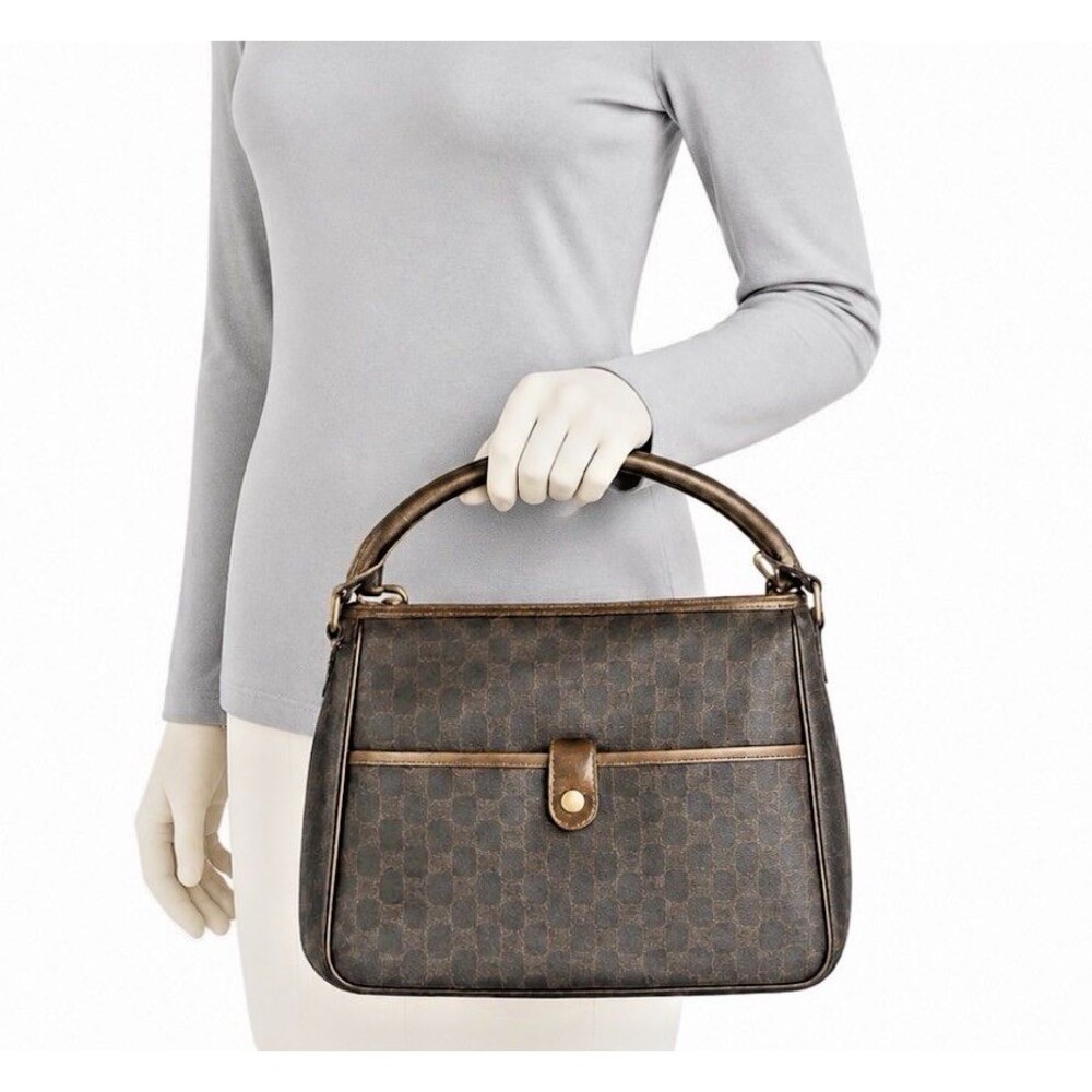 GUCCI GG Supreme Joy Shoulder Bag Gold Hardware